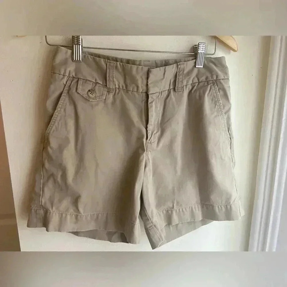 Eddie Bauer Size 4 Women’s Mercer Fit Khaki Shorts Bermuda Style 100% Cotton Tan - Picture 7 of 13